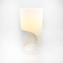 画像をギャラリービューアに読み込む, ジョアン・アントニ・ブランがトラモのためにデザインしたランプ、1967年。 
