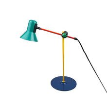 Cargar imagen en el visor de la galería, Lámpara de escritorio Z1-90 de Veneta Lumi, Italia 80's
