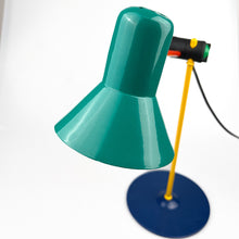 Cargar imagen en el visor de la galería, Lámpara de escritorio Z1-90 de Veneta Lumi, Italia 80's
