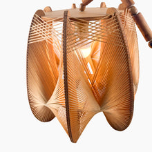 Cargar imagen en el visor de la galería, Lámpara de madera y rafia, 1970s
