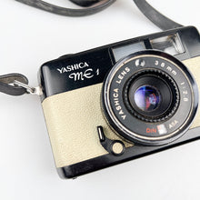 Charger l'image dans la galerie, Appareil photo Yashica ME 1, Japon, années 1970
