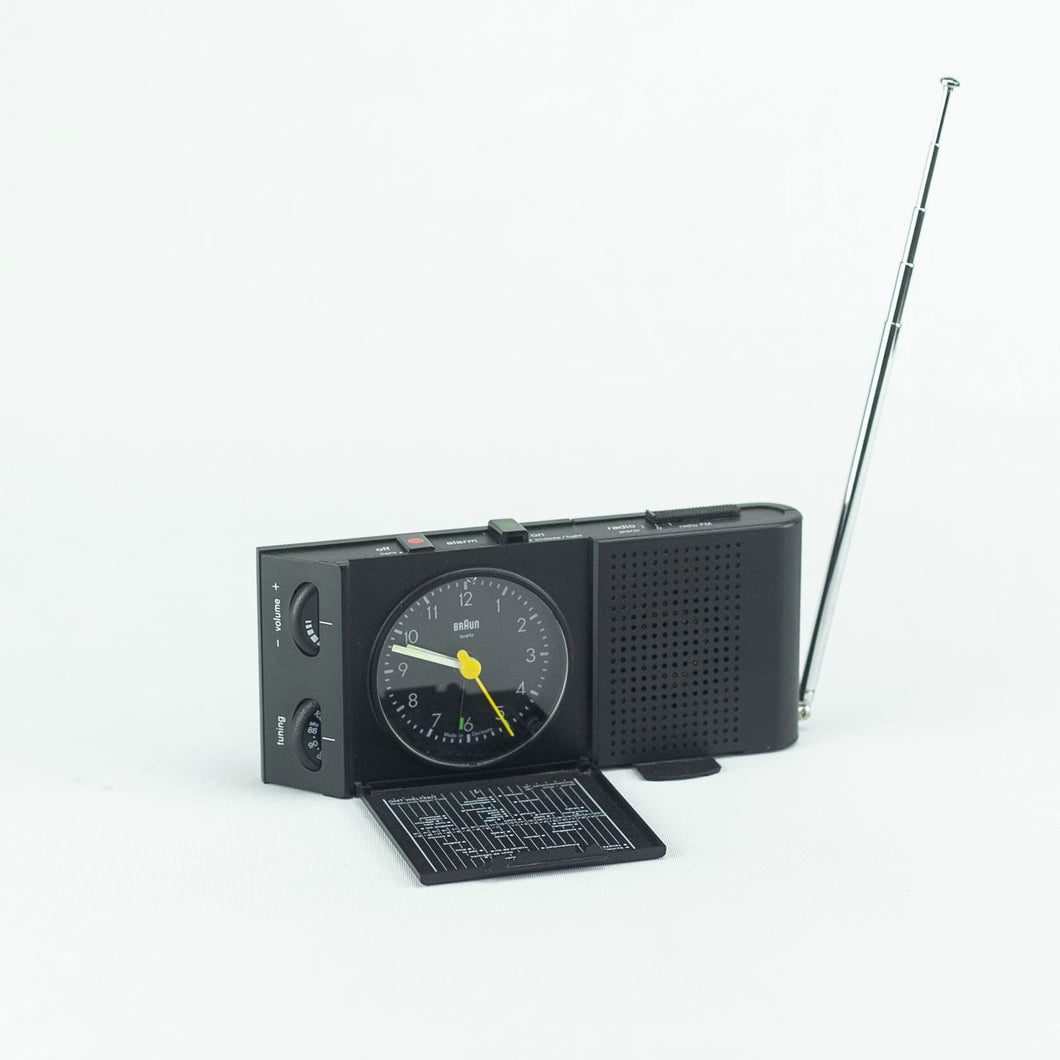 Braun ABR 313 sl Radio Alarm design by Dietrich Lubs, 1990.