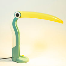 Load image into Gallery viewer, Toucan desk lamp, Tungslite, H.T. Huang 1980s Green/Yellow
