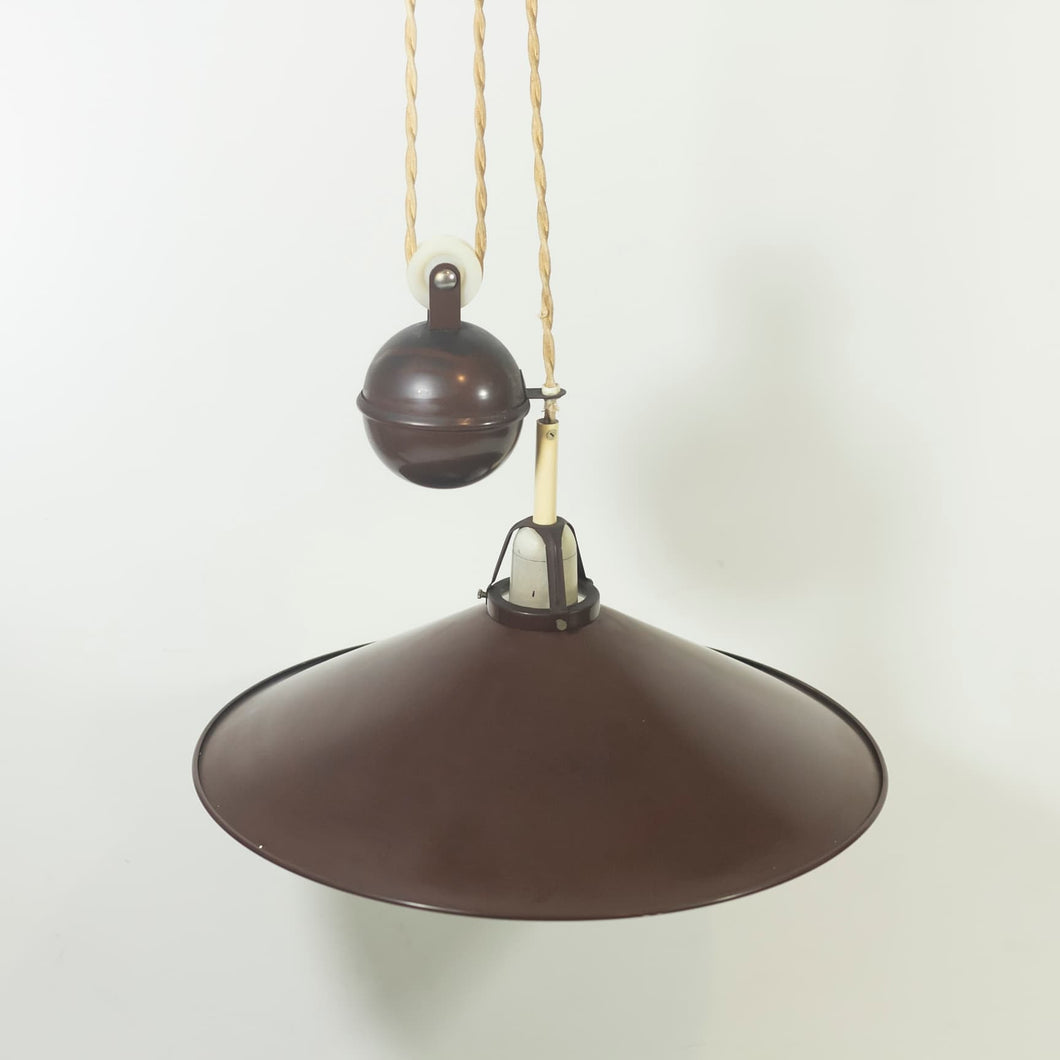 Lámpara de techo Metalarte Modelo Top en color marrón.