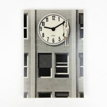 Charger l&#39;image dans la galerie, Horloge murale Axis Harold Lloyd.
