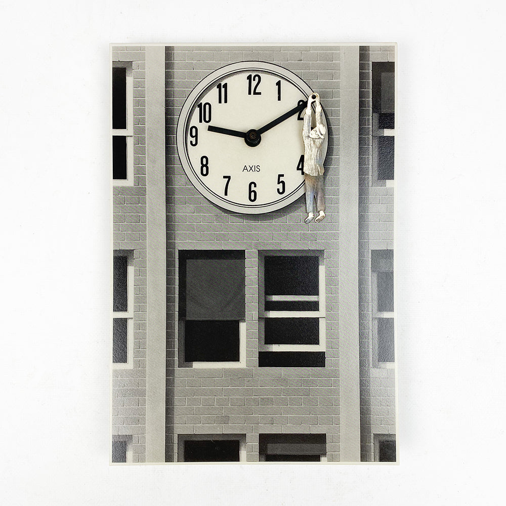 Axis Harold Lloyd wall clock. – falsotecho
