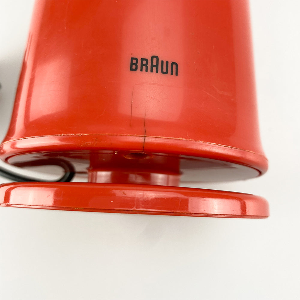 Braun KSM2 grinder designed by Hartwig Kahlcke in 1979. Red – falsotecho