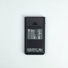 Cargar imagen en el visor de la galería, Calculadora Braun ET 22 diseño de Dieter Rams y Dietrich Lubs en 1976. No. 4955
