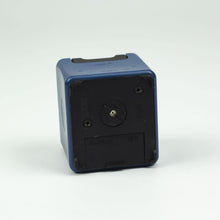 Load image into Gallery viewer, Mechero de sobremesa Braun T3 diseño de Dieter Rams, 1970. Azul. - falsotecho
