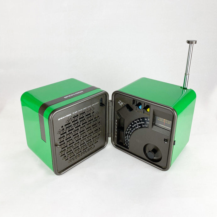 Radio Brionvega TS 505 diseño de Marco Zanusso y Richard Sapper, 1964. - falsotecho