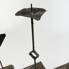 Cargar imagen en el visor de la galería, Juego de tres candelabros brutalistas de hierro, 1970&#39;s
