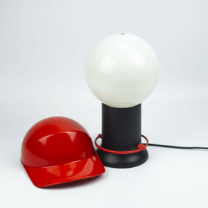 Lámpara de sobremesa Cap diseño de Giorgetto Giugiaro para Bilumen, 1980's - falsotecho