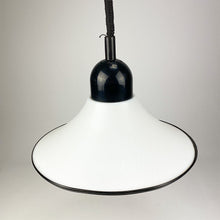 이미지를 갤러리 뷰어에 로드 , 플라스틱 천장 램프, 1980년대
