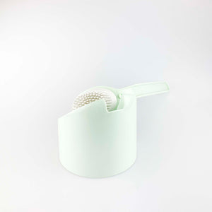 하스이케 마키오가 디자인한 게디의 쿠찌올로 변기 브러쉬.