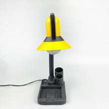 Cargar imagen en el visor de la galería, Lámpara de escritorio Fase, 1980&#39;s - falsotecho
