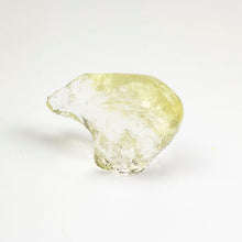 Cargar imagen en el visor de la galería, Figura de cristal de oso polar de Pukerberg. 1970&#39;s
