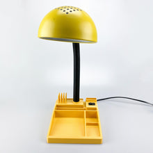 Cargar imagen en el visor de la galería, Lámpara de escritorio con portalápices, 1980s - falsotecho
