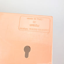 Cargar imagen en el visor de la galería, Caja de pañuelos diseño de Makio Hasuike para Gedy, 1980&#39;s

