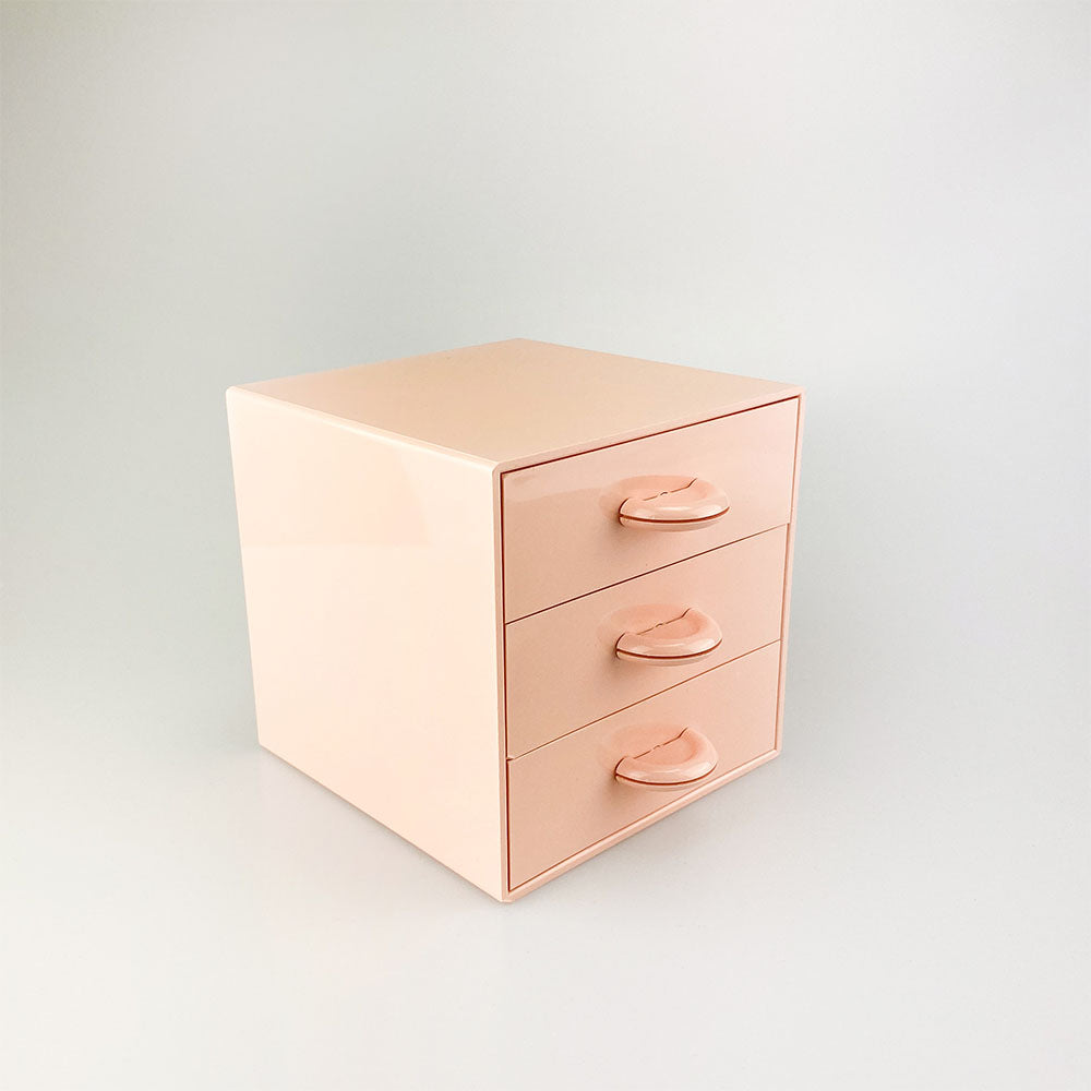 Small chest of drawers designed by Makio Hasuike for Gedy, Italy. 1970s