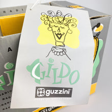 Load image into Gallery viewer, Radio modelo Gildo diseño de Dario Tanfoglio para Guzzini 1990s - falsotecho
