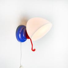 Cargar imagen en el visor de la galería, Aplique Smyg diseño de Maria Vinka, Ikea. 2001
