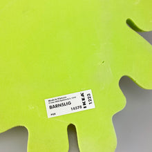 Cargar imagen en el visor de la galería, Espejo de Ikea modelo Barnslig diseño de Eva Lundgreen.
