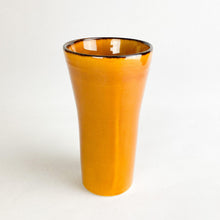 Cargar imagen en el visor de la galería, Pequeño jarrón cerámica naranja, 1970&#39;s - falsotecho
