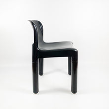 Charger l&#39;image dans la galerie, Paire de chaises 4875, design par Carlo Bartoli pour Kartell, 1974.
