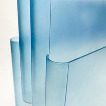 Load image into Gallery viewer, Kartell 4676 magazine rack designed by Giotto Stoppino in 1971. 1994 version.
