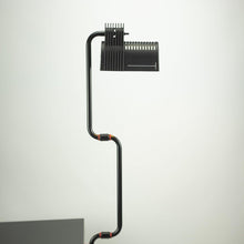 Cargar imagen en el visor de la galería, Lámpara Pinza Belux System diseño de Guillermo Capdevilla para Belux en 1981. - falsotecho
