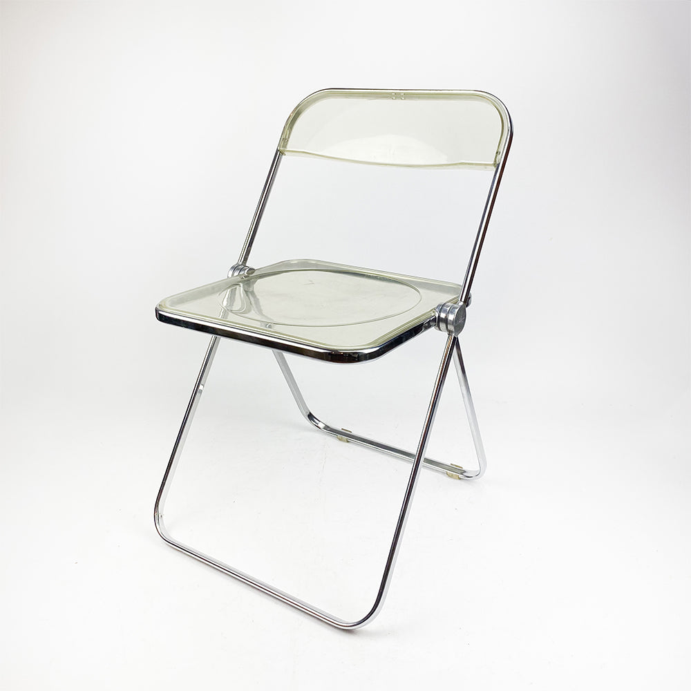 Giancarlo Piretti가 Anonima Castelli를 위해 디자인한 Plia 의자, 1967.