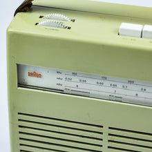 Cargar imagen en el visor de la galería, Radio Braun T 23 diseño de Dieter Rams en 1960 - falsotecho
