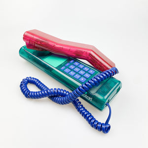 Teléfono Swatch Twinphone rojo y verde semitransparente, 1989.