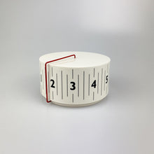 Load image into Gallery viewer, Reloj Around de Lexon diseñado por Anthony Dickens. Blanco. - falsotecho
