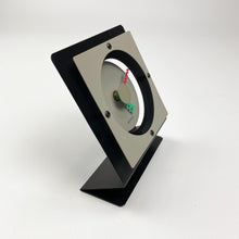 Load image into Gallery viewer, Reloj de sobremesa de estilo Postmodernista, 1980&#39;s - falsotecho
