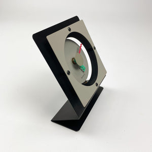 Reloj de sobremesa de estilo Postmodernista, 1980's - falsotecho