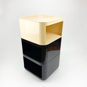 Mueble Componibili cuadrado diseño de Anna Castelli Ferrieri, Kartell 1967 fabricado por Samoes. - falsotecho
