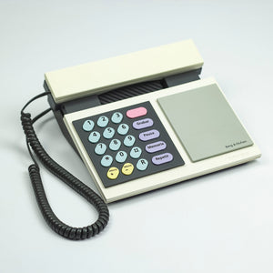 Lone과 Gideon Lindinger-Loewy의 Bang &amp; Olufsen Beocom 1000 전화기 디자인 1980년대